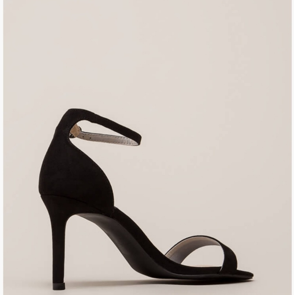 Heels - Picture 2 of 2